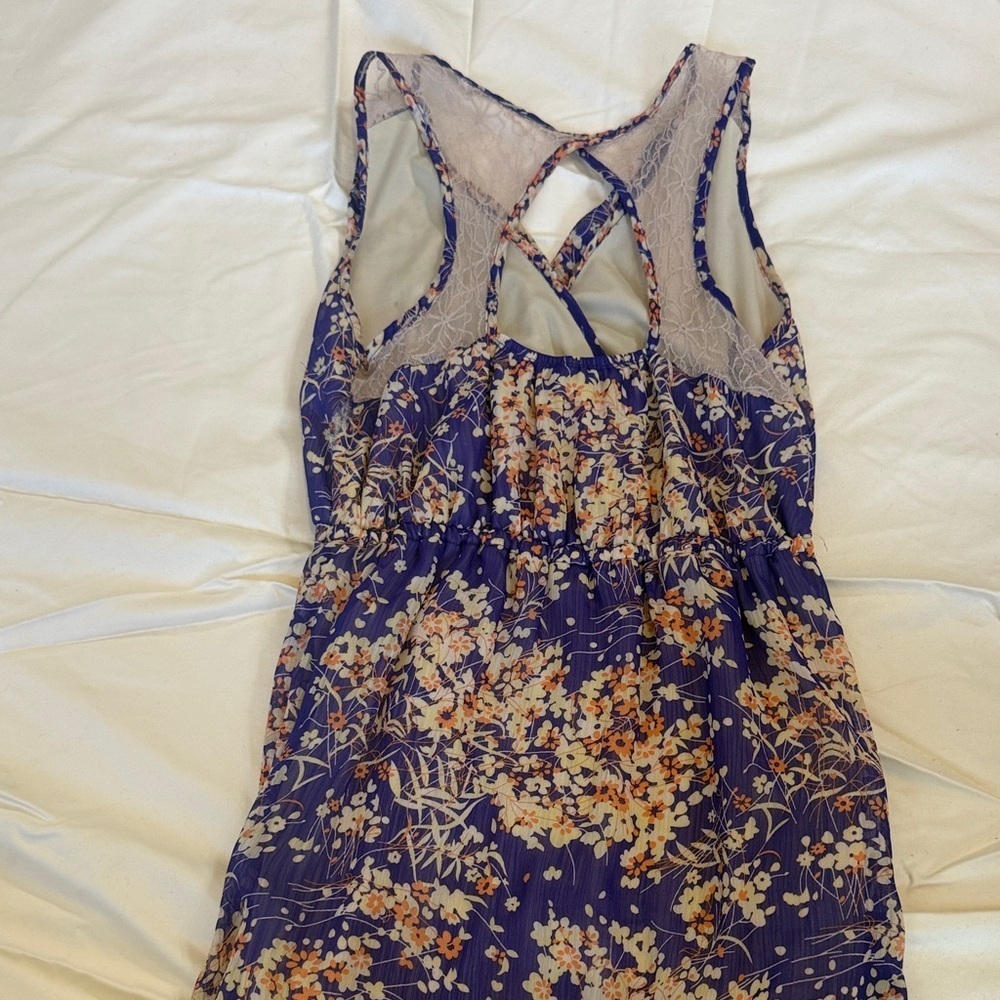 B Jewel Backless Floral Dress in Blue and Cream - Picture 4 of 4